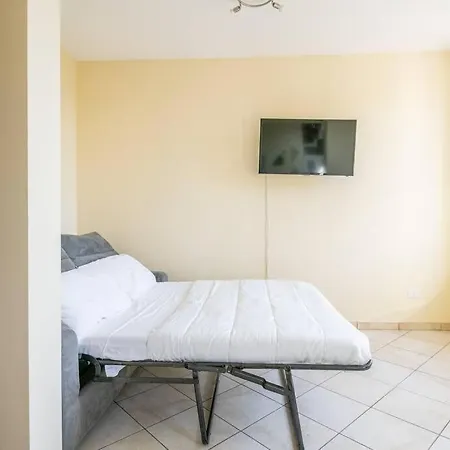 -villa Emily- Parking, Garden & Wi-fi Apartment *