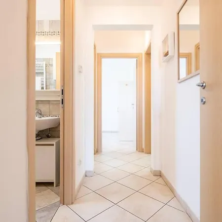 -villa Emily- Parking, Garden & Wi-fi Pisa